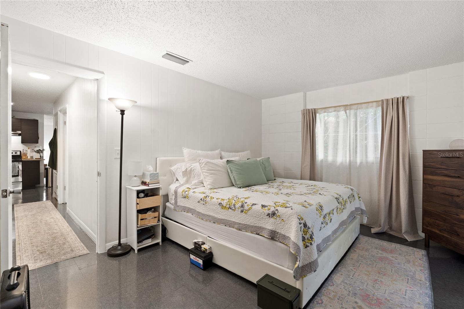 Image 5 of 38 For 1970 Debbie Street