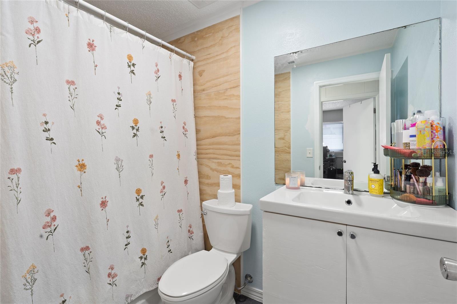 Image 9 of 38 For 1970 Debbie Street