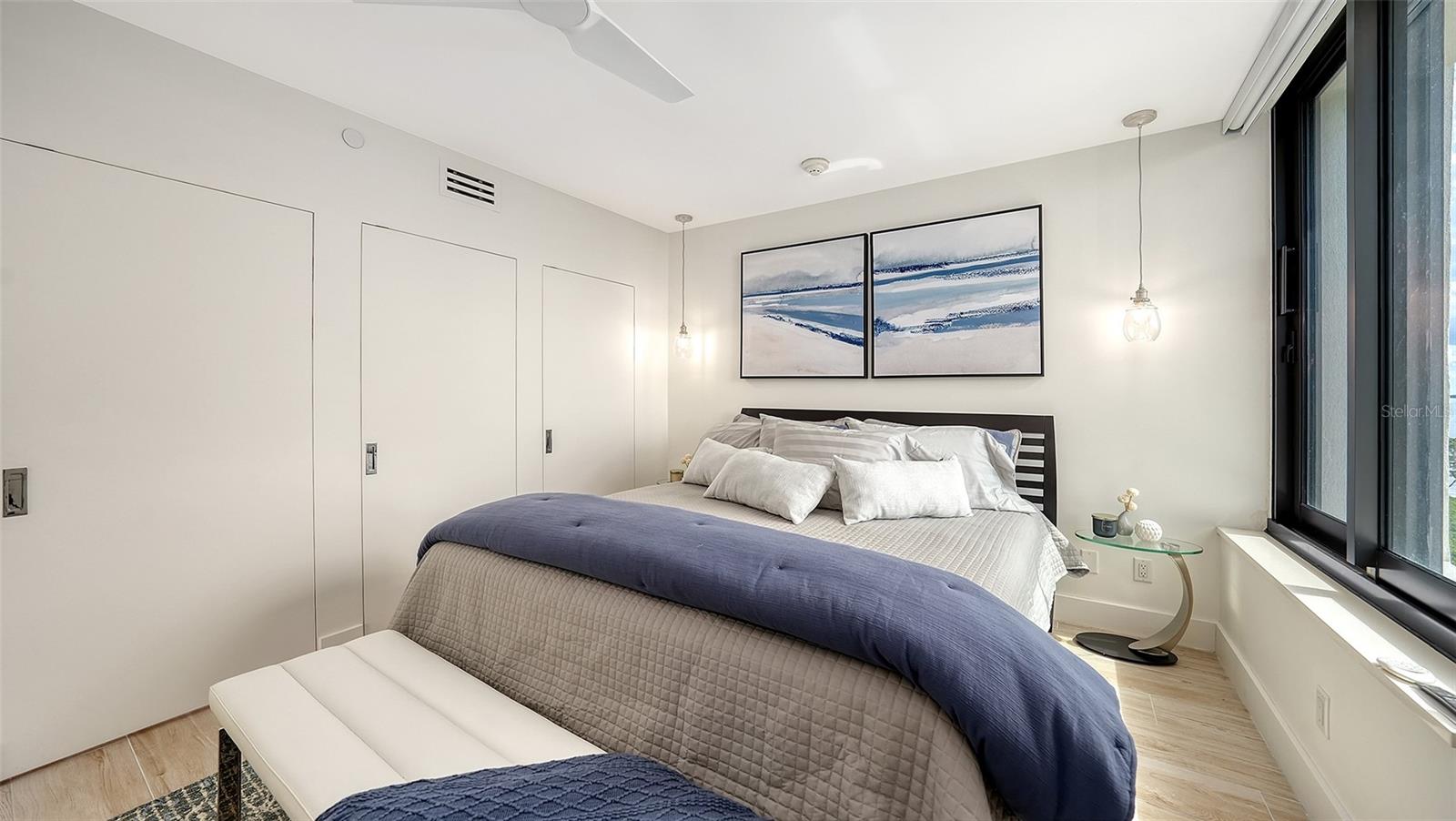 Image 21 of 67 For 1932 Harbourside Drive 244