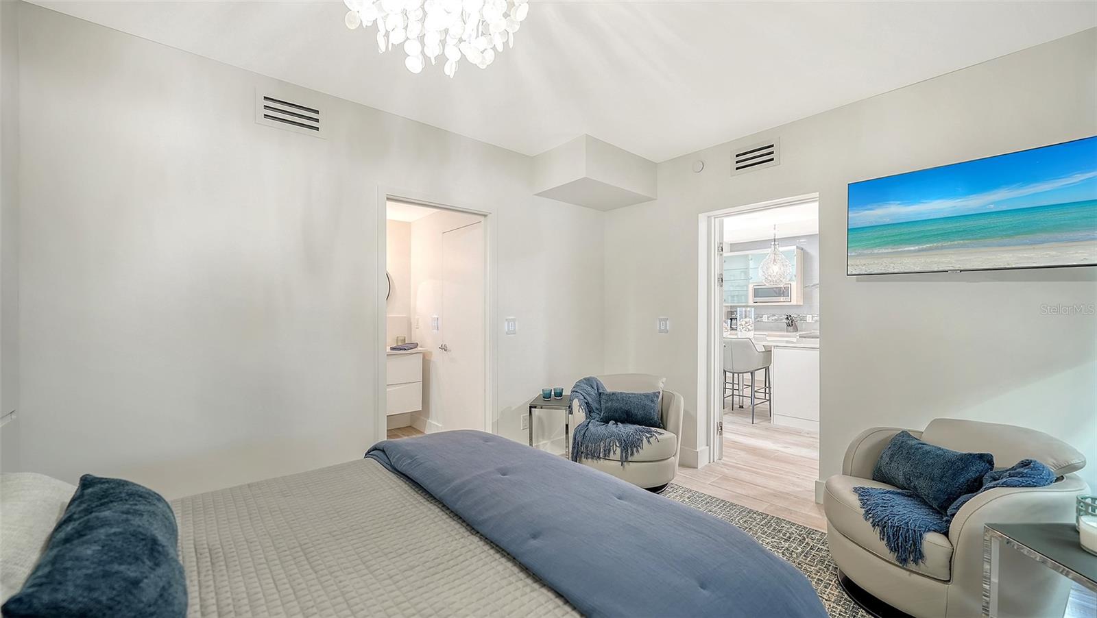 Image 25 of 67 For 1932 Harbourside Drive 244