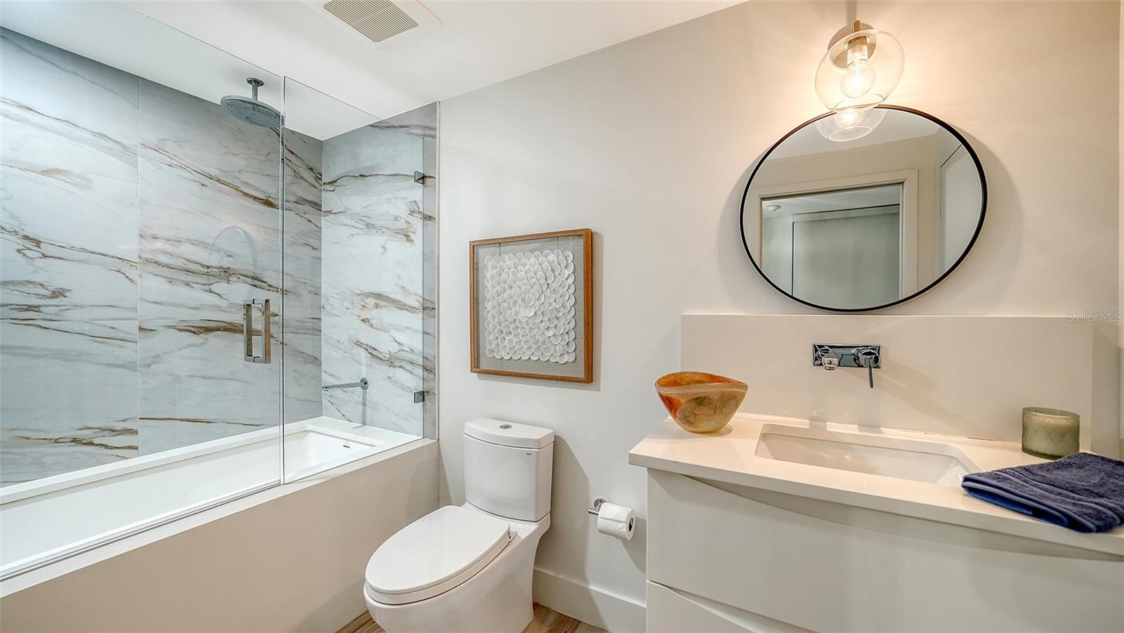 Image 28 of 67 For 1932 Harbourside Drive 244