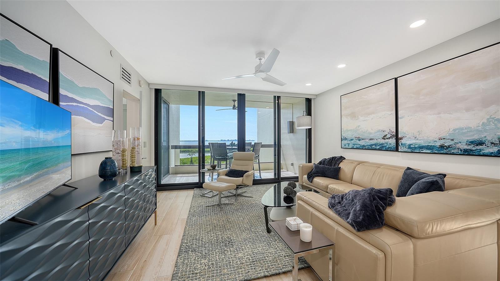 Image 9 of 67 For 1932 Harbourside Drive 244