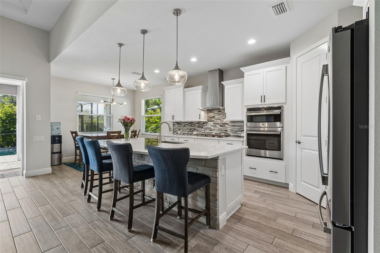 Image 32 of 100 For 1008 Siberian Glen