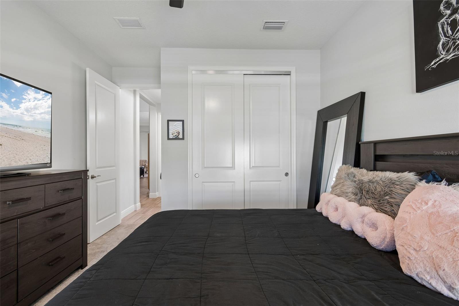 Image 50 of 100 For 1008 Siberian Glen