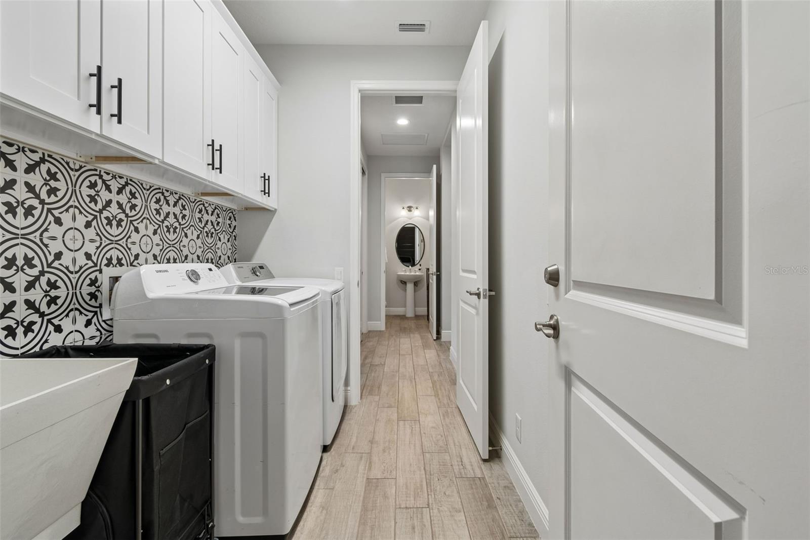 Image 53 of 100 For 1008 Siberian Glen