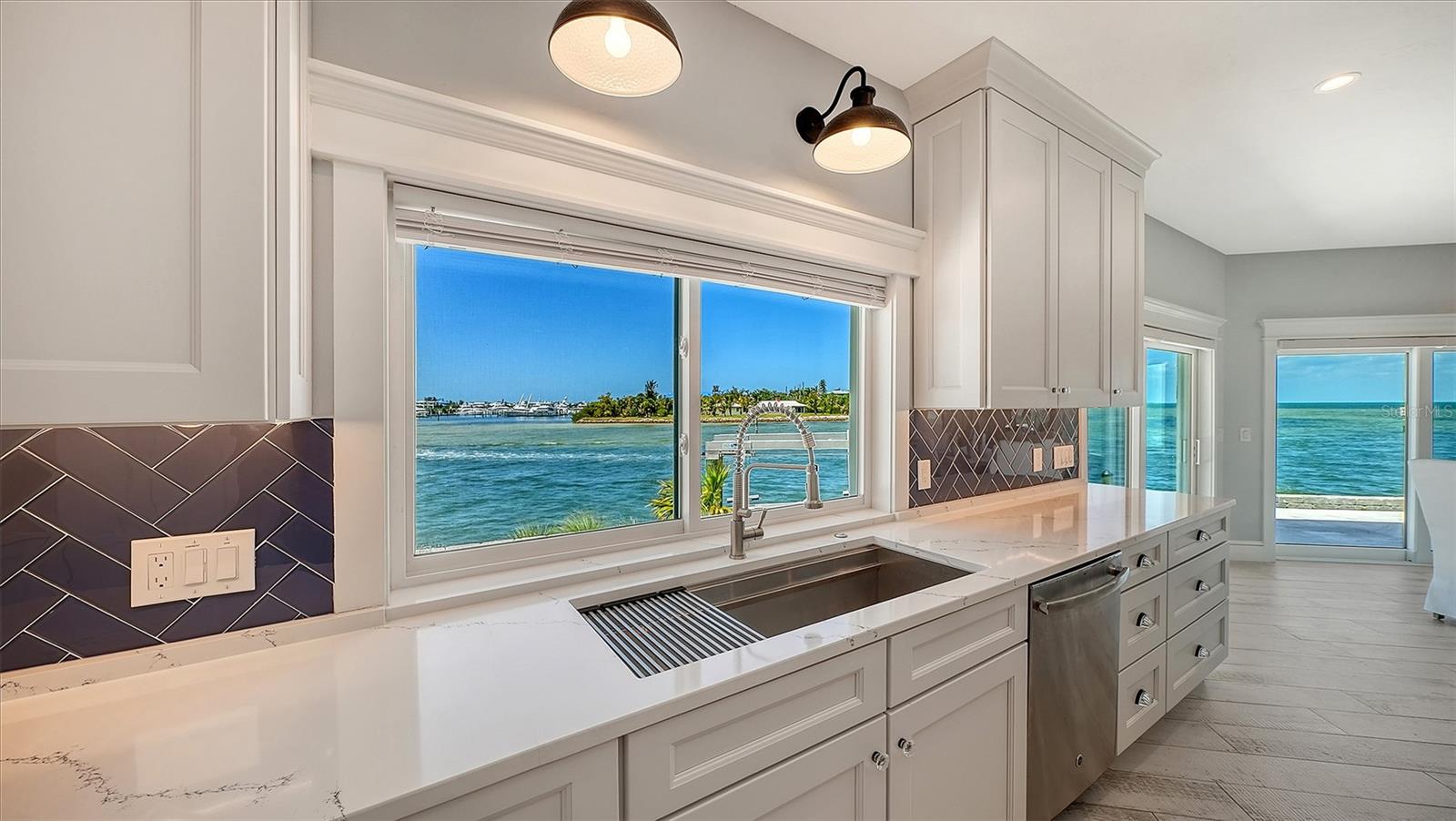 Image 17 of 80 For 723 Key Royale Drive