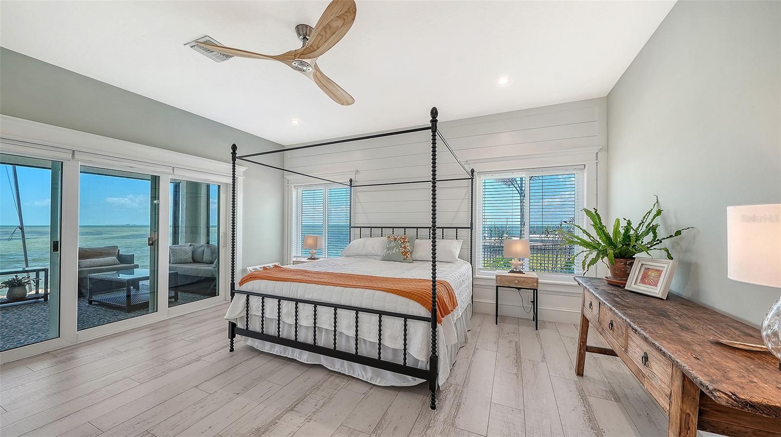 Image 27 of 80 For 723 Key Royale Drive