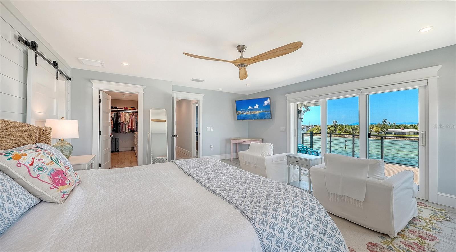 Image 35 of 80 For 723 Key Royale Drive