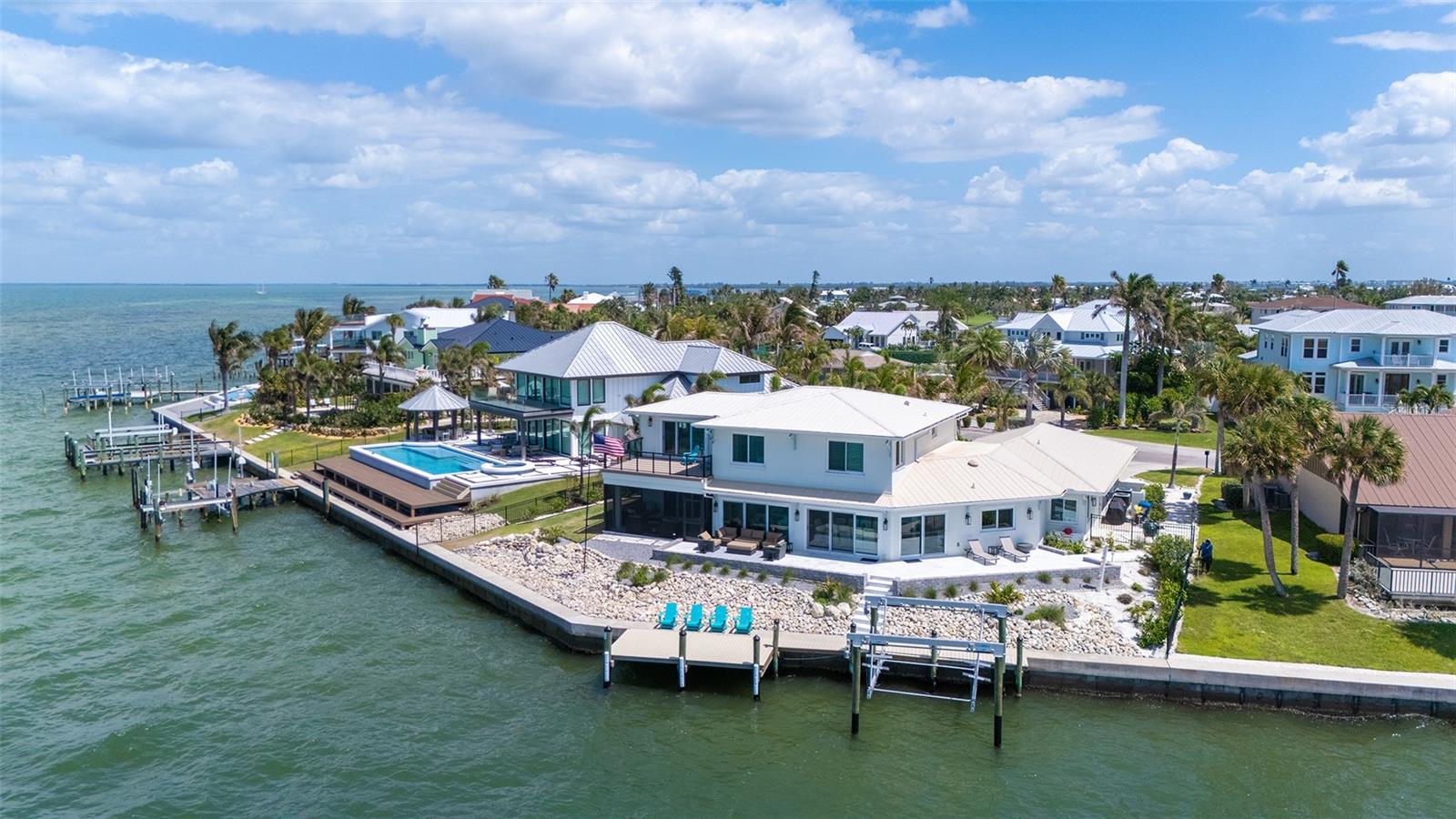 Image 5 of 80 For 723 Key Royale Drive