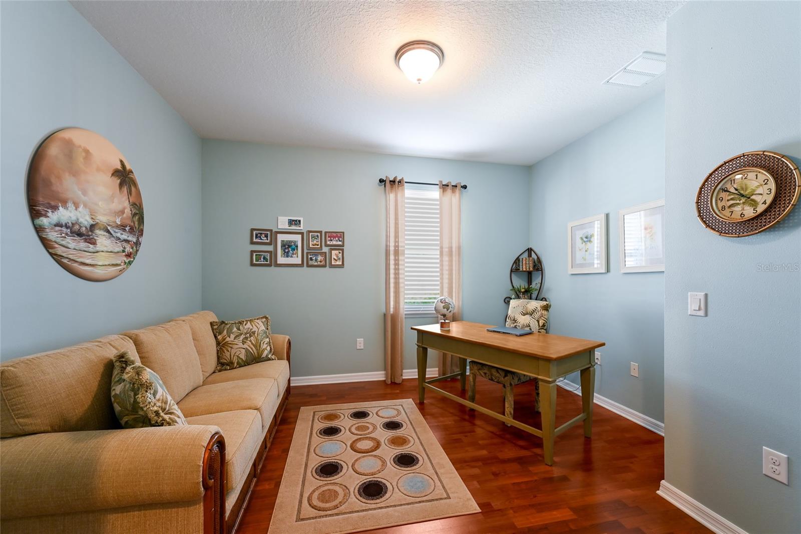 Image 19 of 50 For 2937 Esmeralda Drive