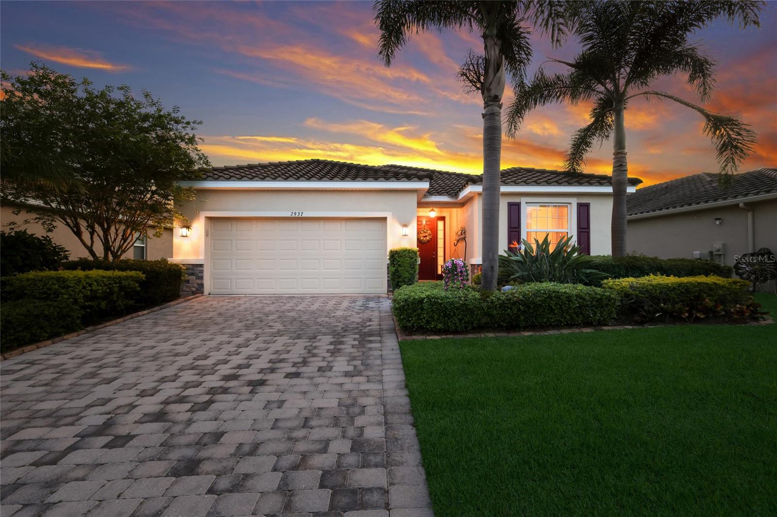 Image 2 of 50 For 2937 Esmeralda Drive