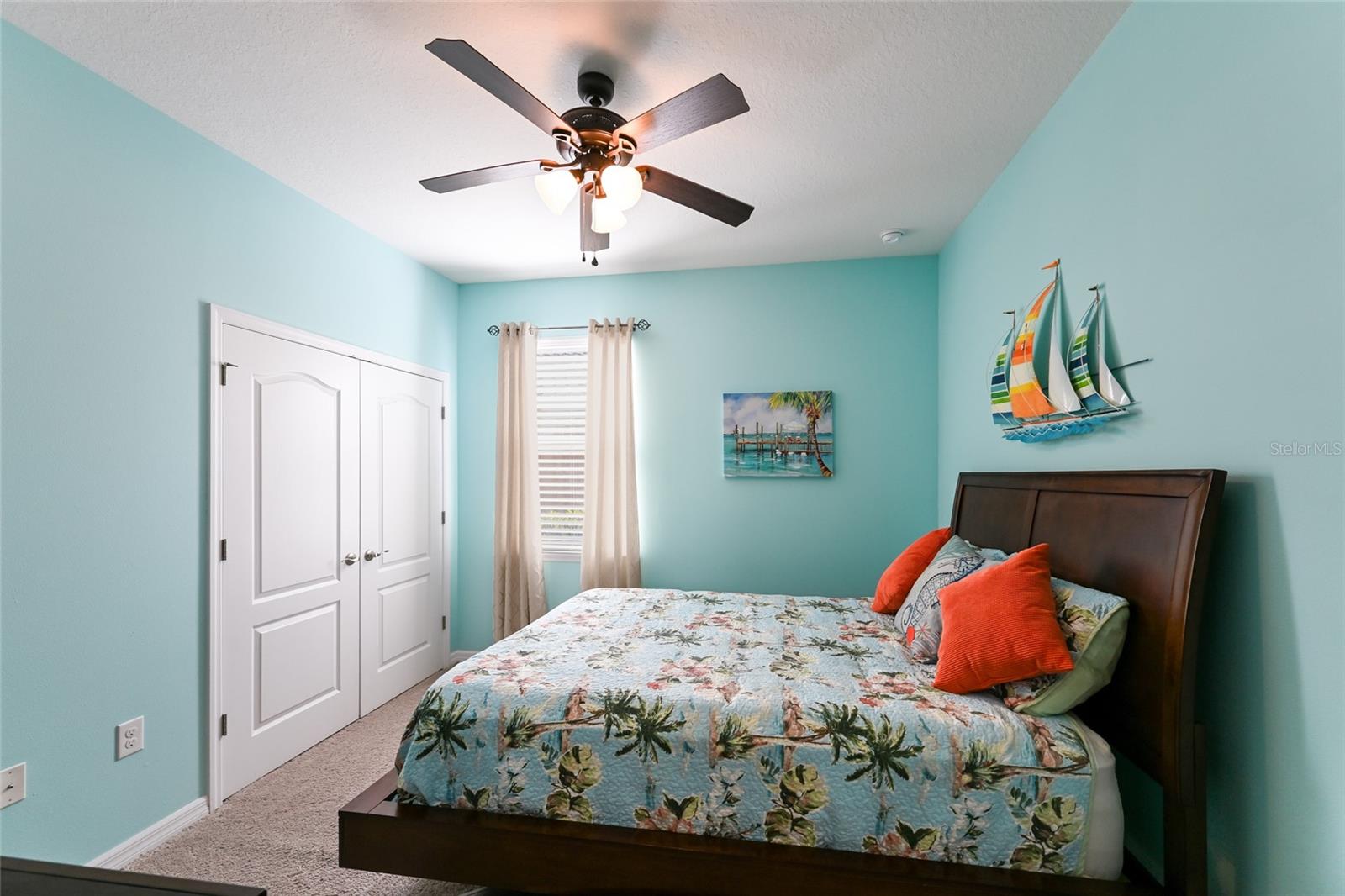 Image 20 of 50 For 2937 Esmeralda Drive