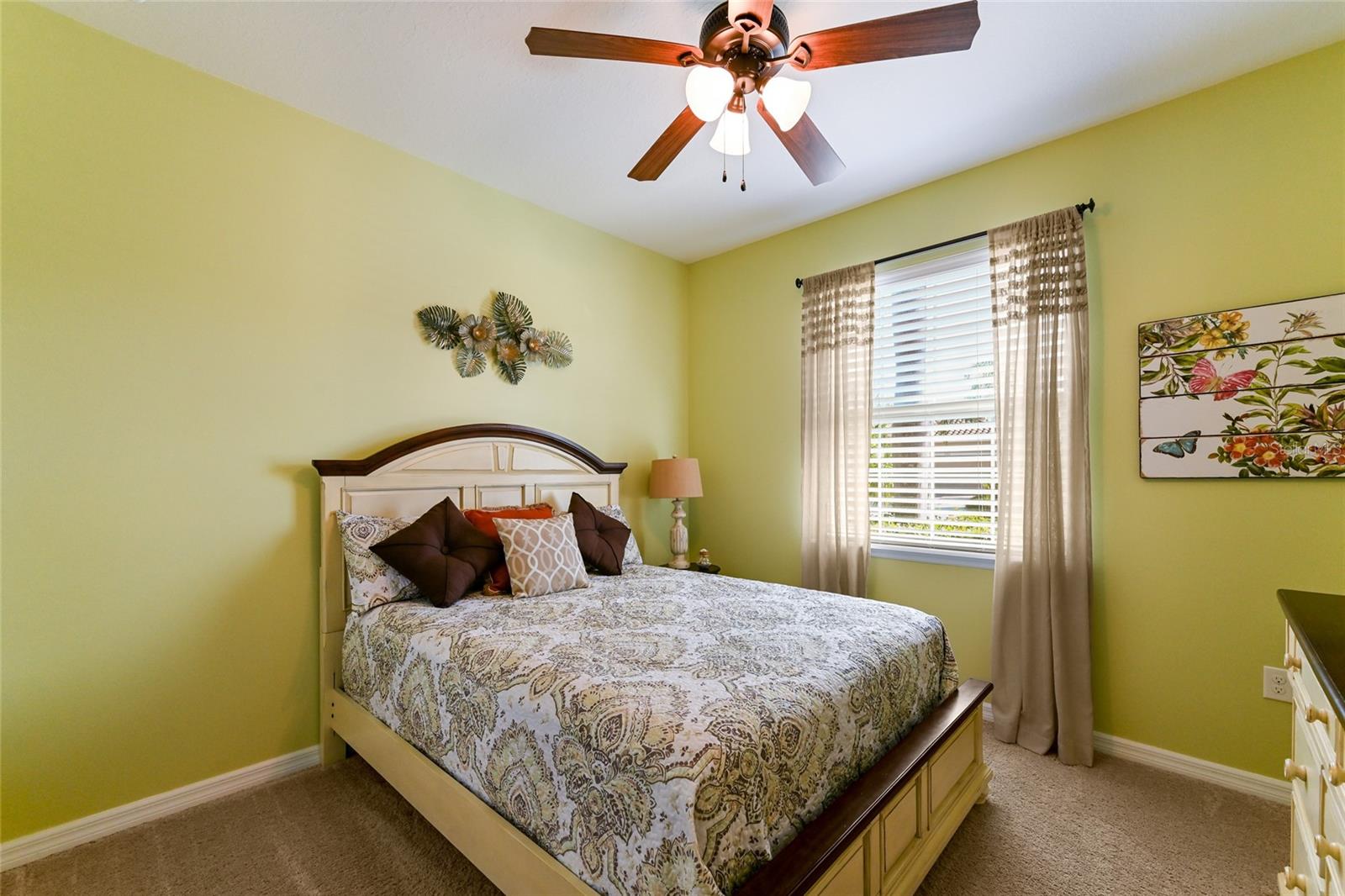 Image 22 of 50 For 2937 Esmeralda Drive