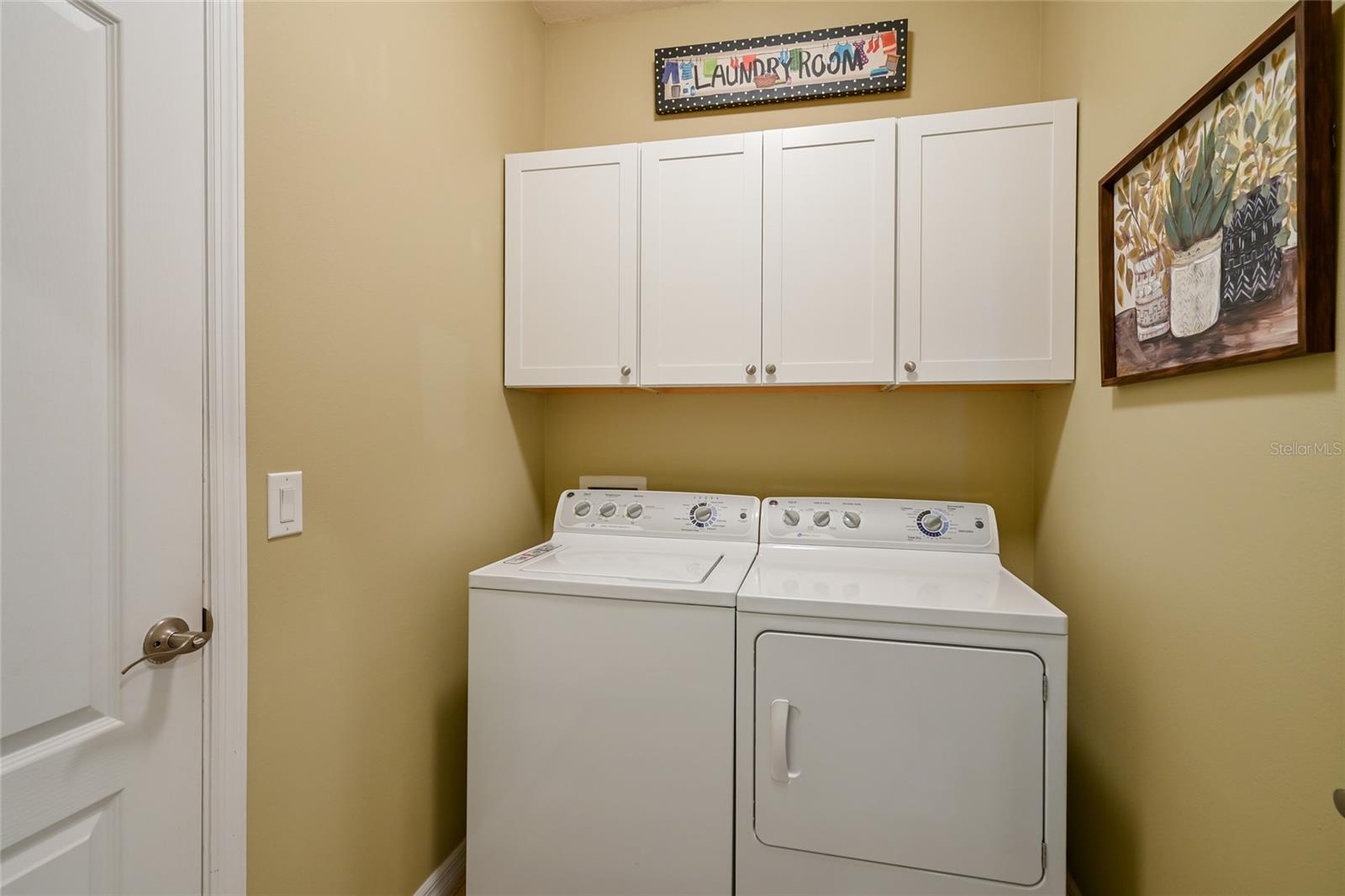 Image 25 of 50 For 2937 Esmeralda Drive