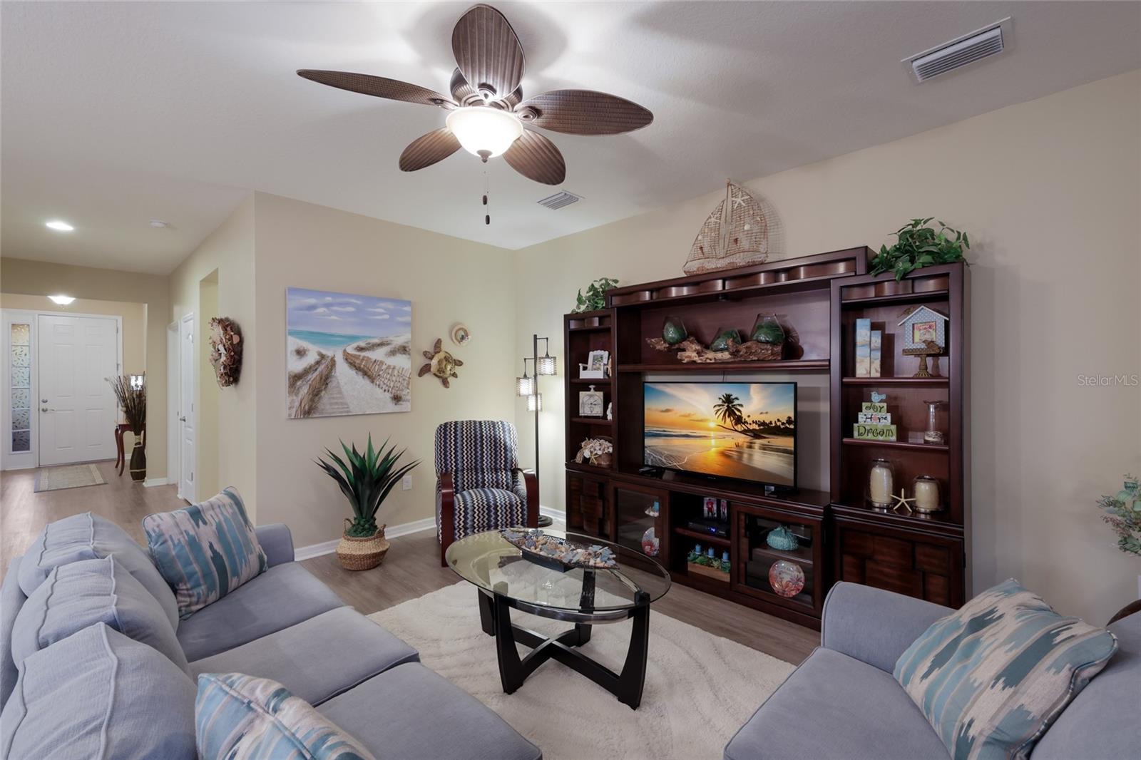 Image 27 of 50 For 2937 Esmeralda Drive