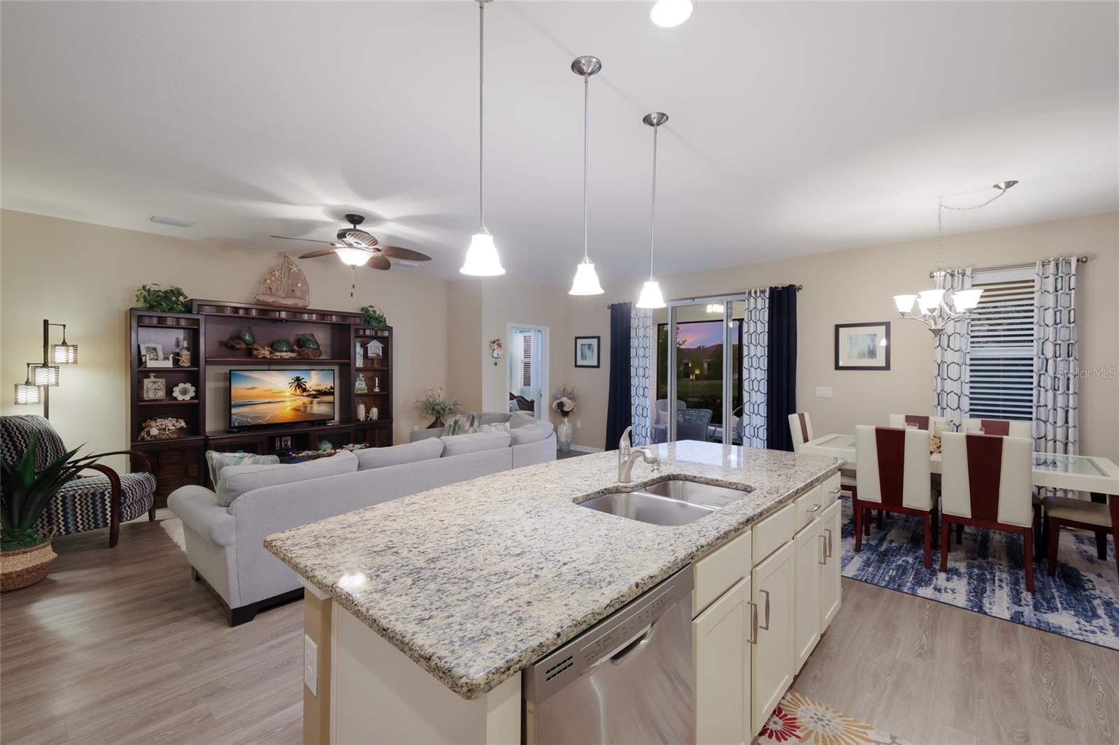 Image 29 of 50 For 2937 Esmeralda Drive