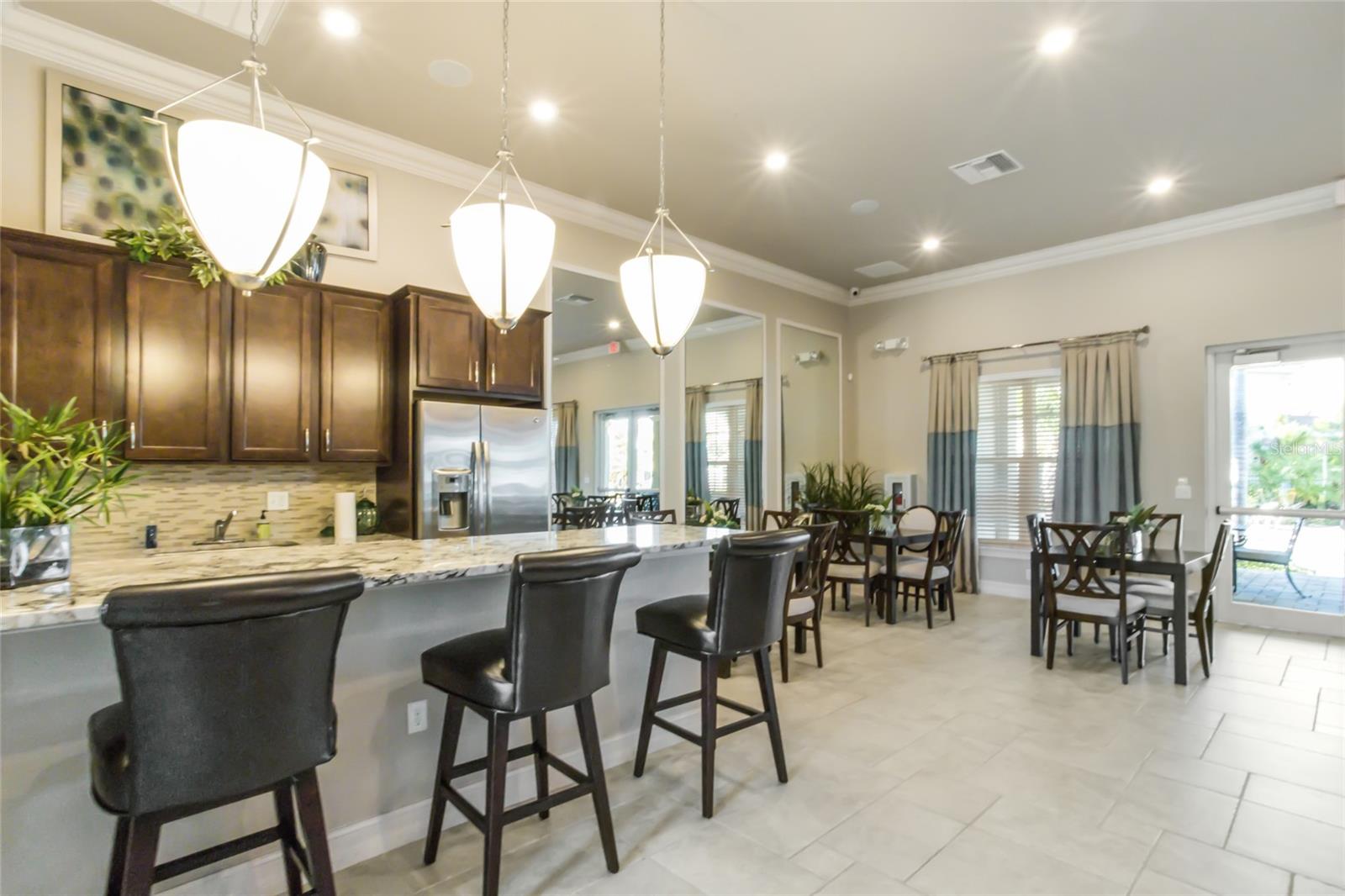 Image 42 of 50 For 2937 Esmeralda Drive