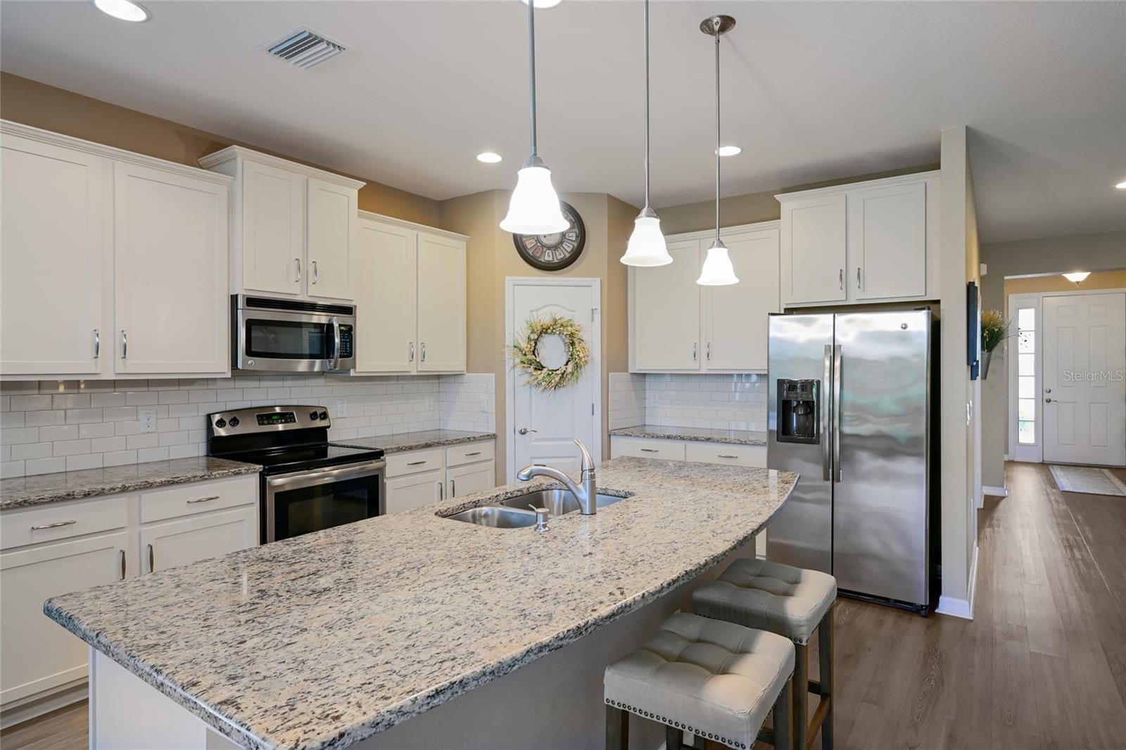 Image 7 of 50 For 2937 Esmeralda Drive