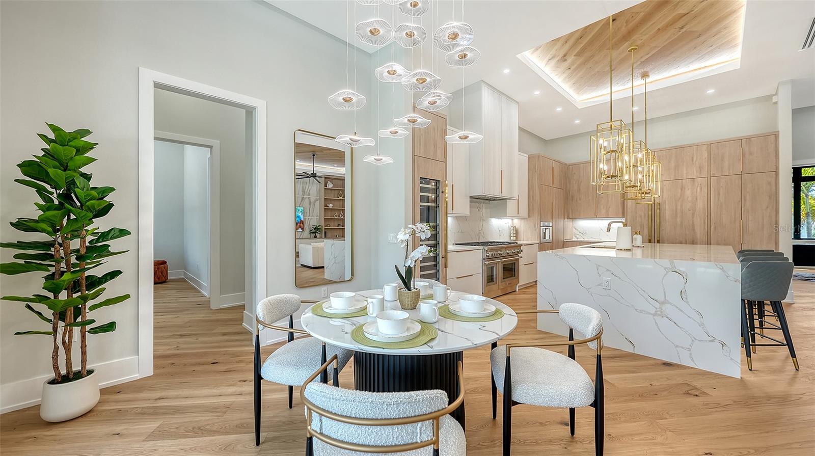 Image 17 of 45 For 413 Island Circle