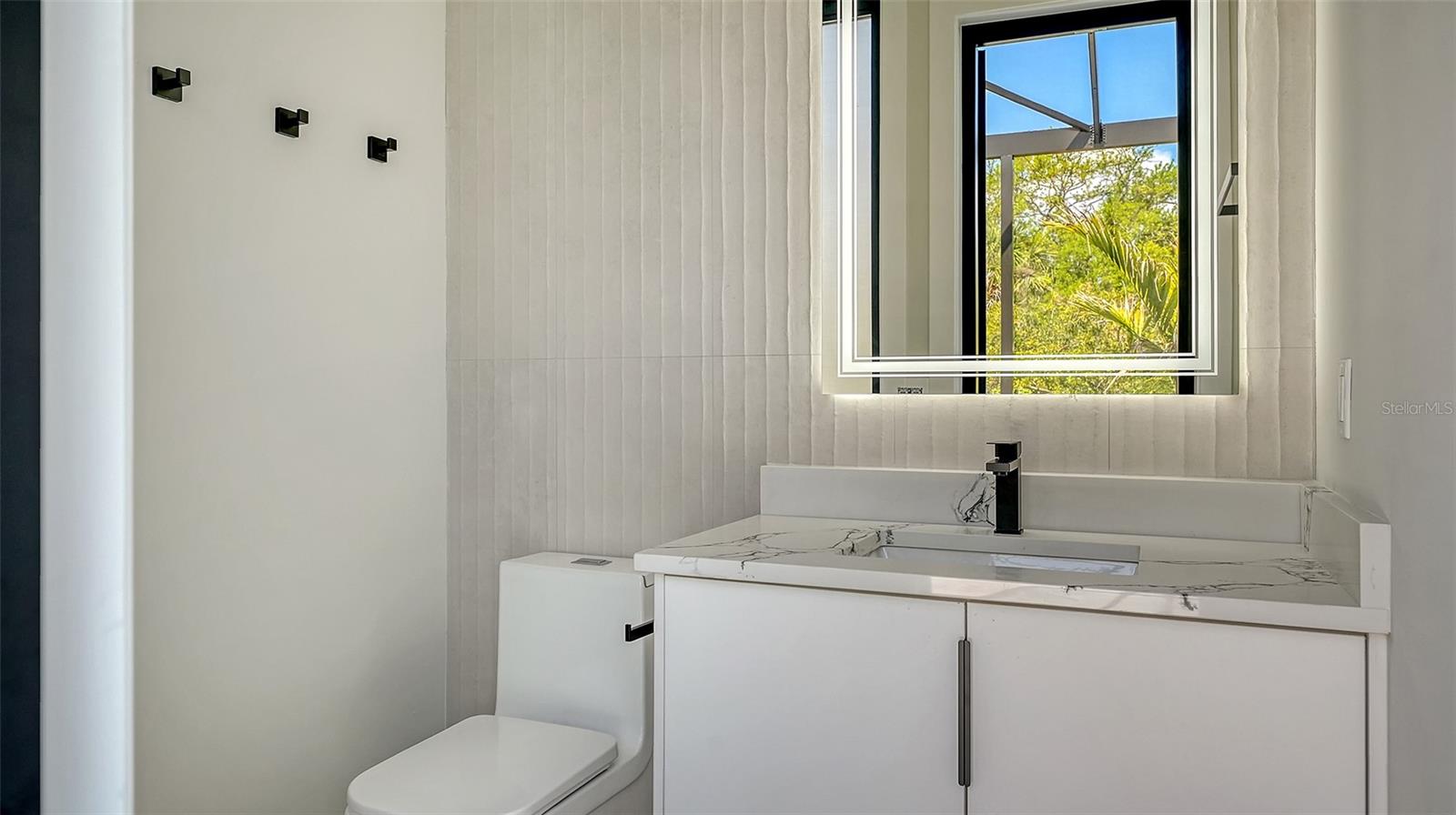 Image 38 of 45 For 413 Island Circle