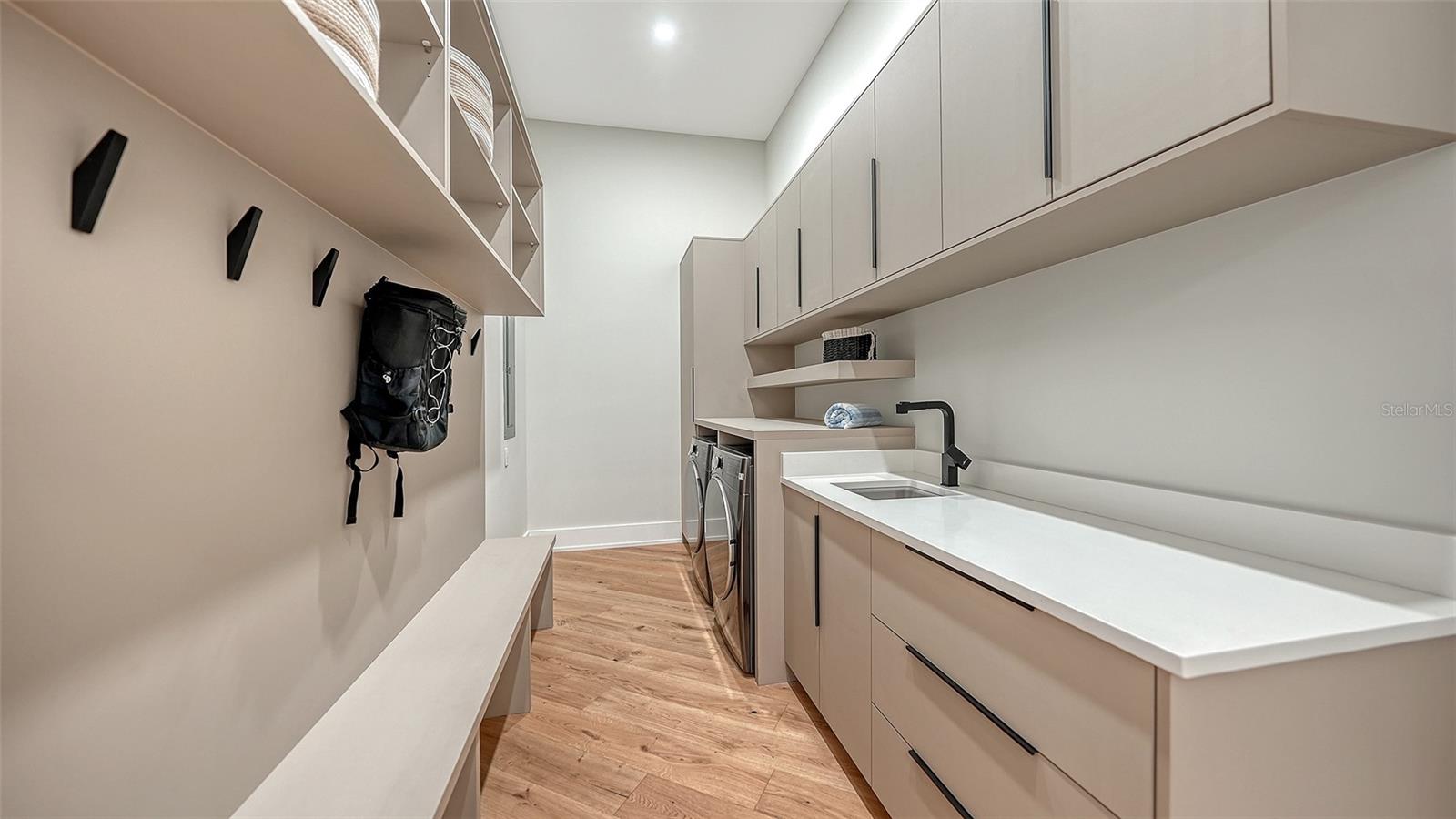 Image 39 of 45 For 413 Island Circle