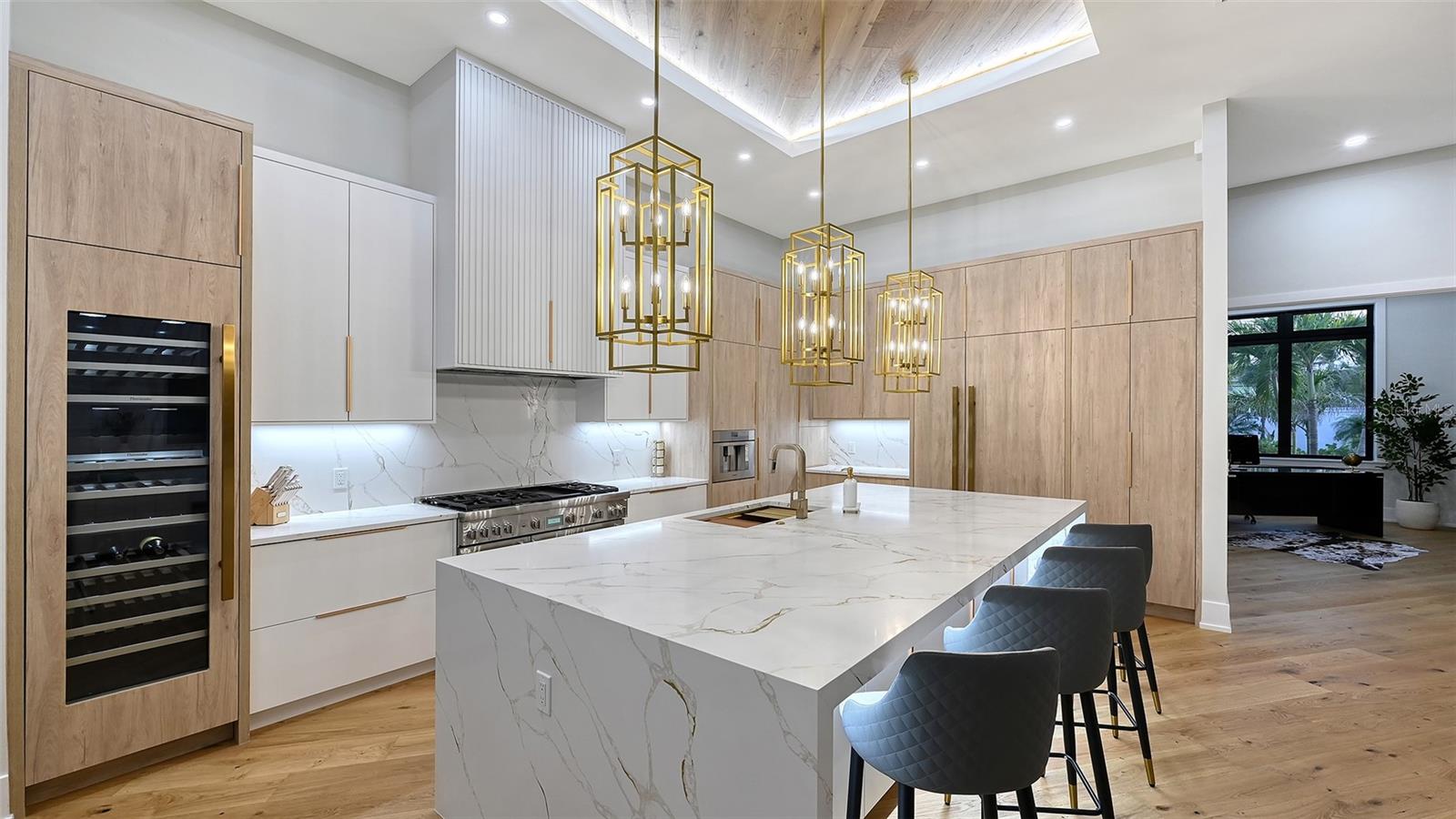 Image 9 of 45 For 413 Island Circle