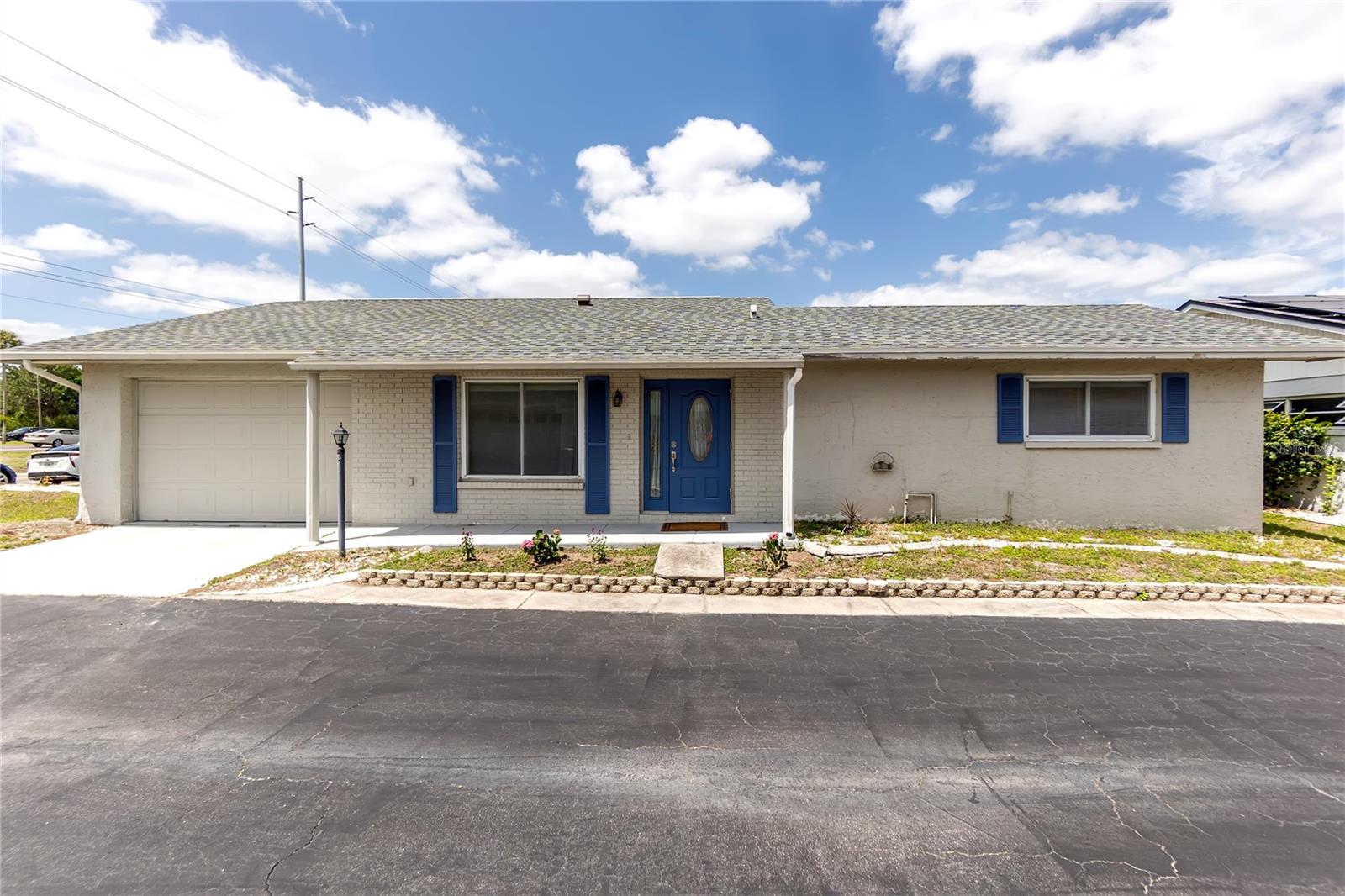 Details for 702 Huxley Place, SUN CITY CENTER, FL 33573