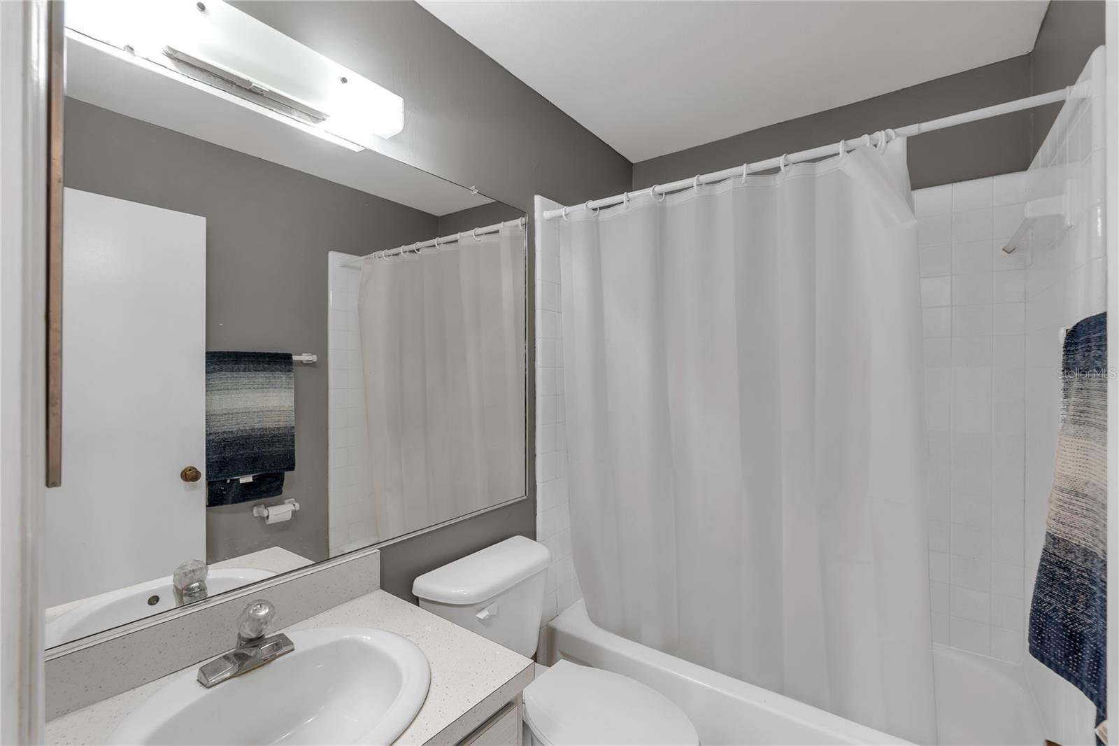 Image 16 of 22 For 702 Huxley Place