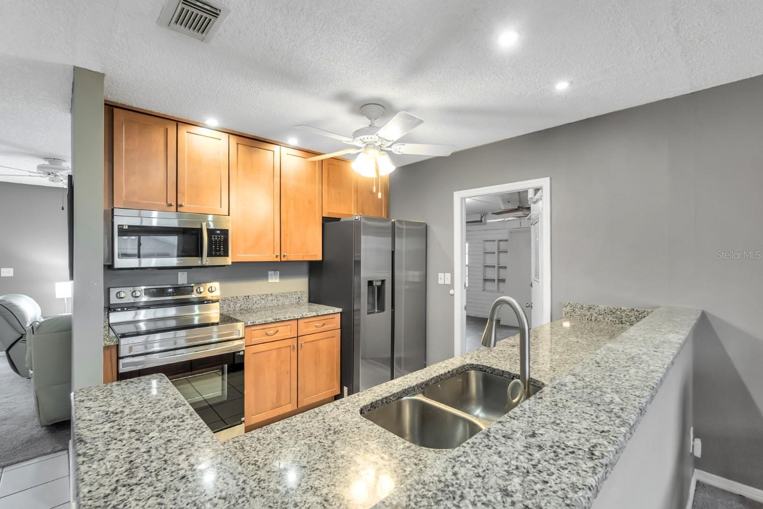 Image 7 of 22 For 702 Huxley Place