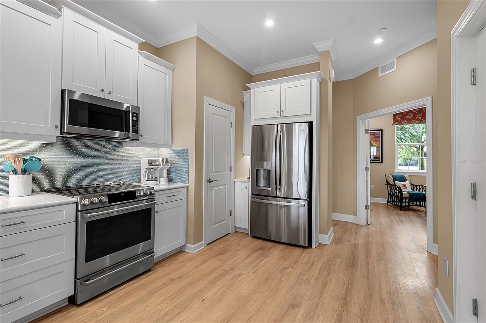 Image 13 of 34 For 5589 Cannes Circle