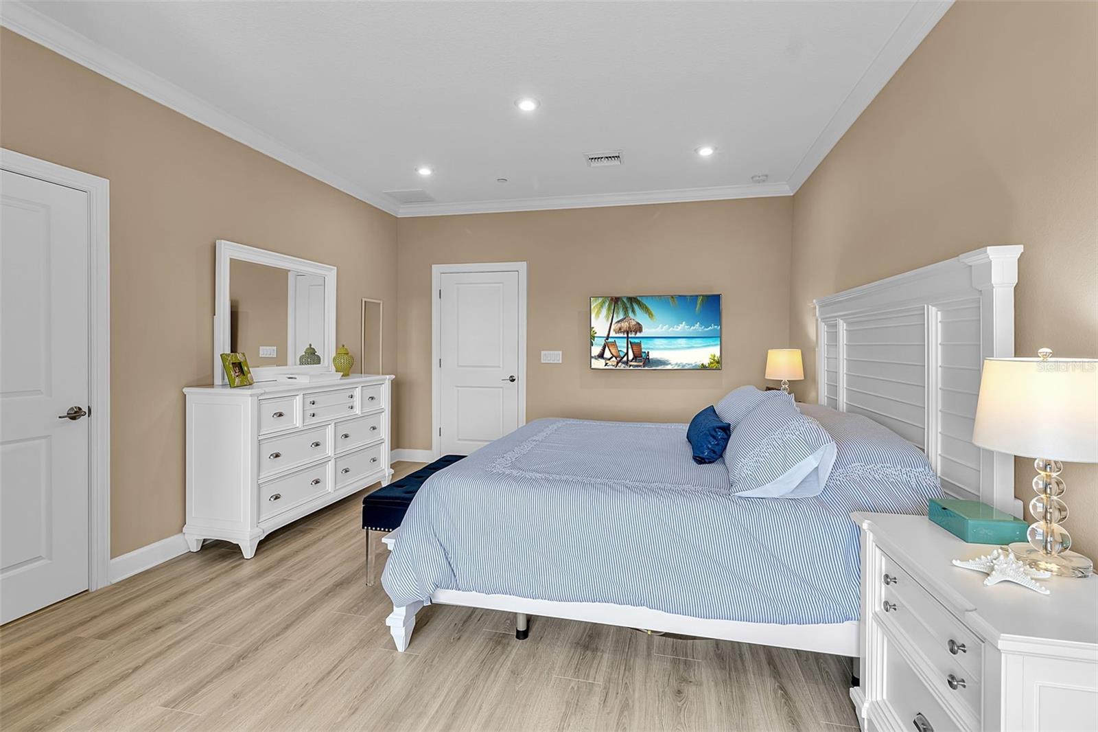 Image 19 of 34 For 5589 Cannes Circle