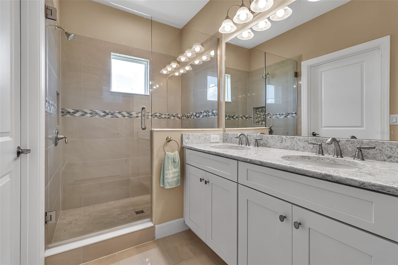 Image 21 of 34 For 5589 Cannes Circle