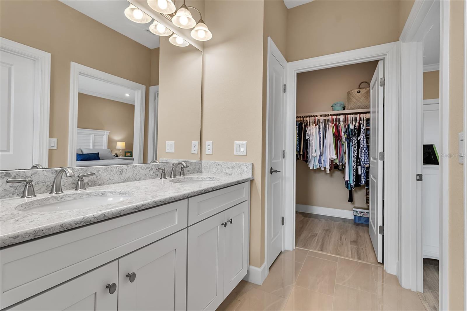 Image 22 of 34 For 5589 Cannes Circle