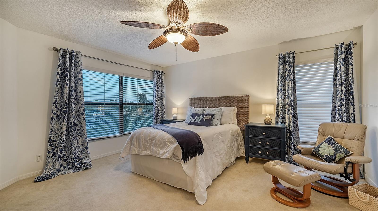 Image 31 of 46 For 4557 Bay Club Drive