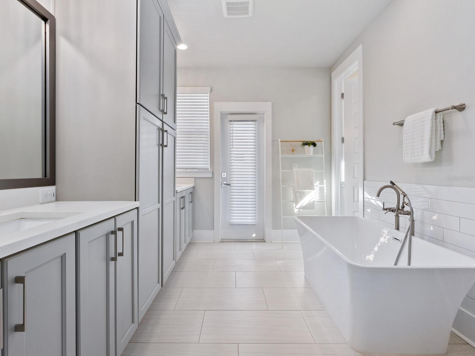 Image 22 of 42 For 508 Laurel Park Drive