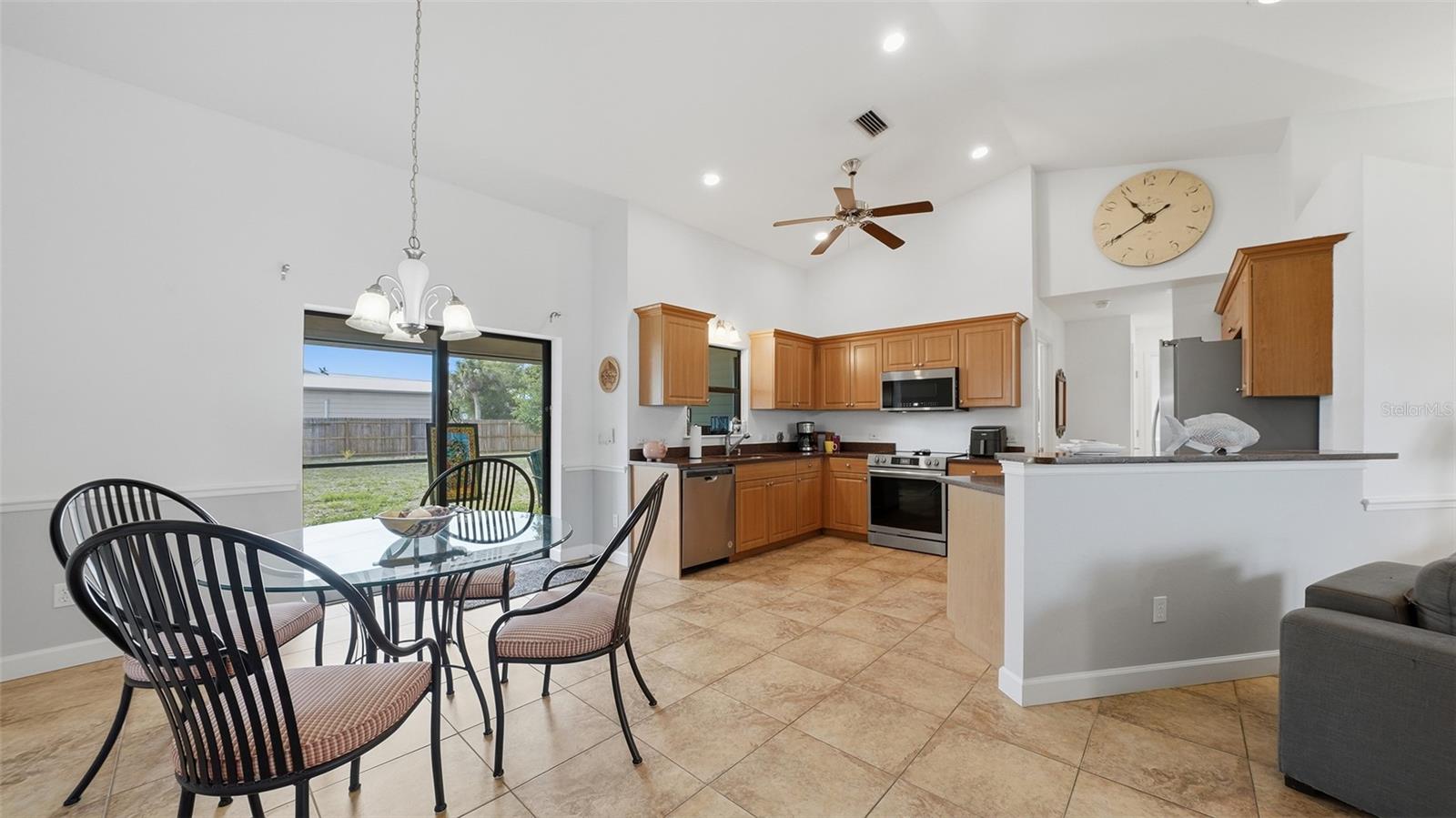 Image 9 of 42 For 1339 Keyway Road