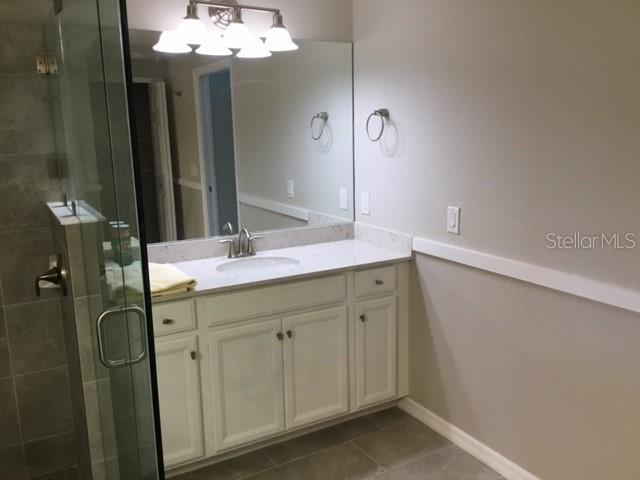 Image 11 of 19 For 12047 Hawthorn Lake Drive 4012