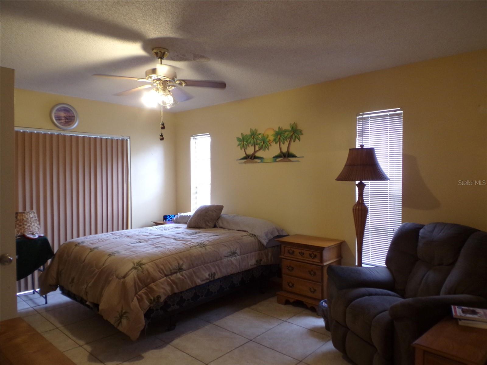 Image 13 of 23 For 7102 12th Court E