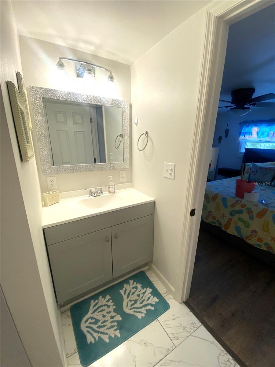 Image 20 of 40 For 6517 Arizona Street