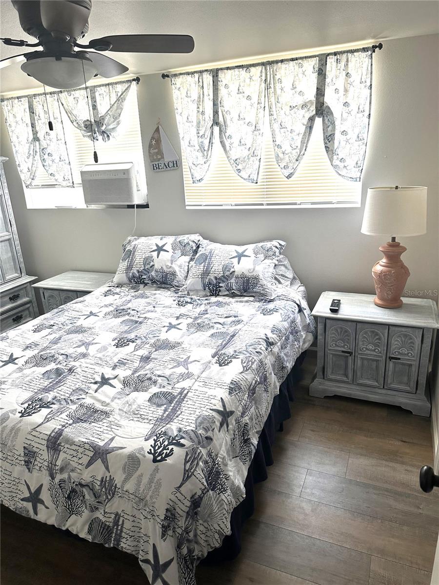 Image 23 of 40 For 6517 Arizona Street