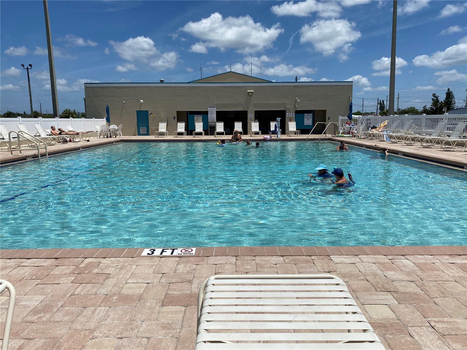 Image 36 of 40 For 6517 Arizona Street