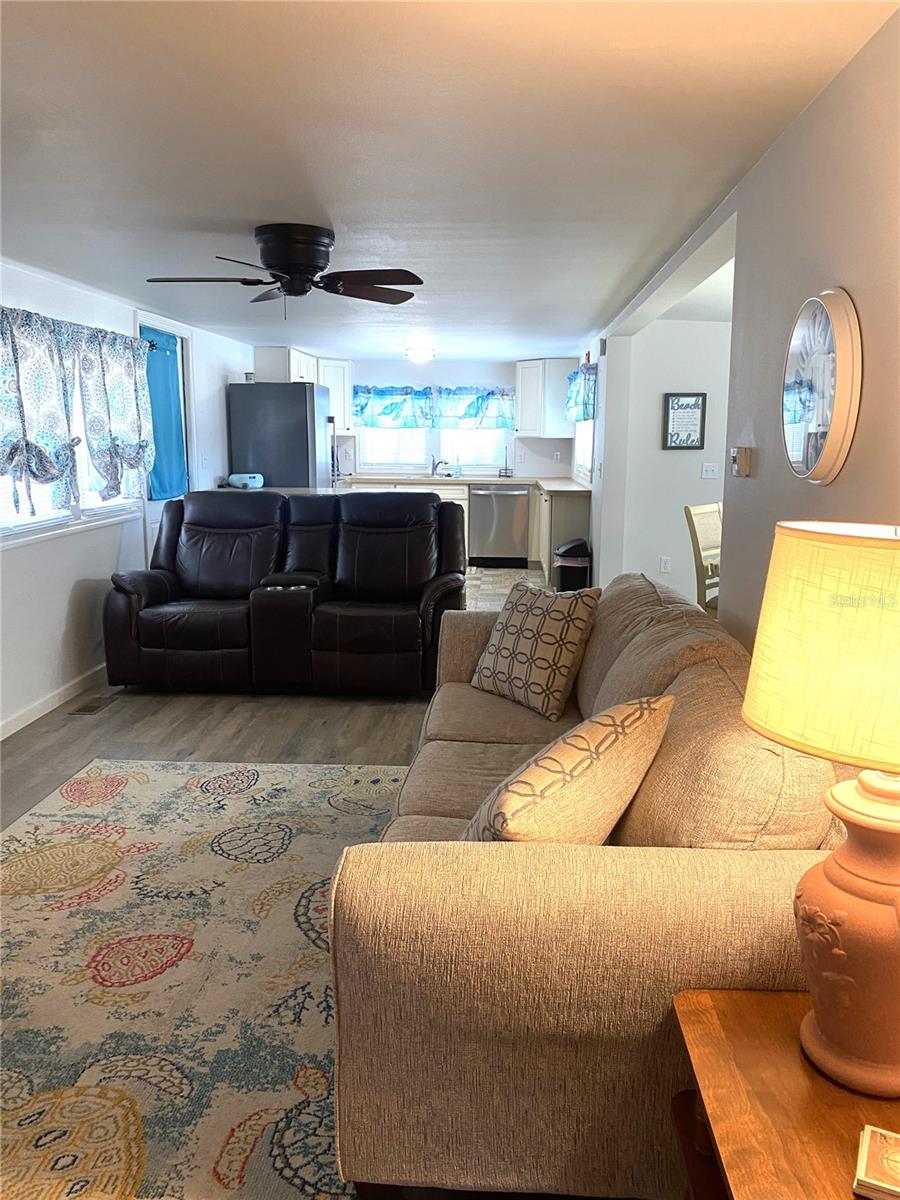 Image 8 of 40 For 6517 Arizona Street