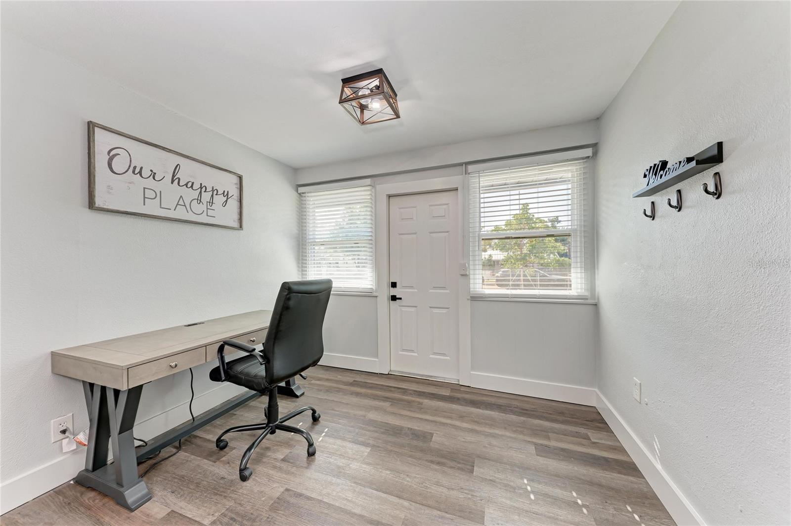 Image 8 of 17 For 339 Suwanee Avenue