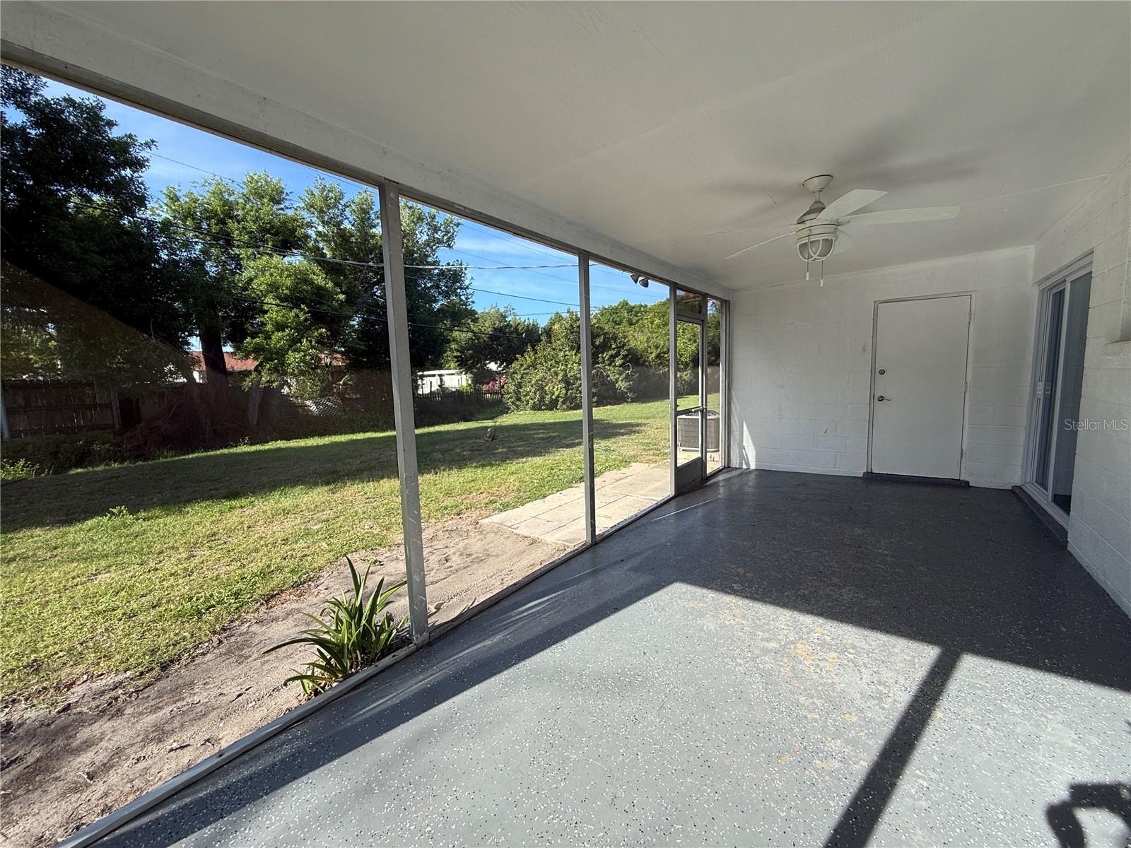 Image 12 of 13 For 518 Briarwood Road