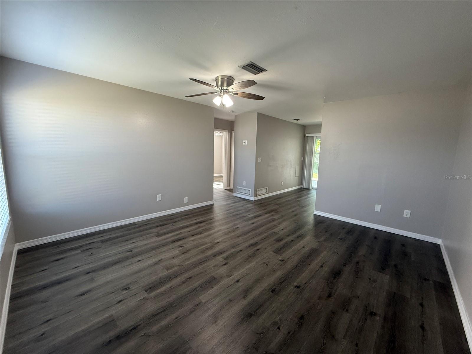 Image 2 of 13 For 518 Briarwood Road