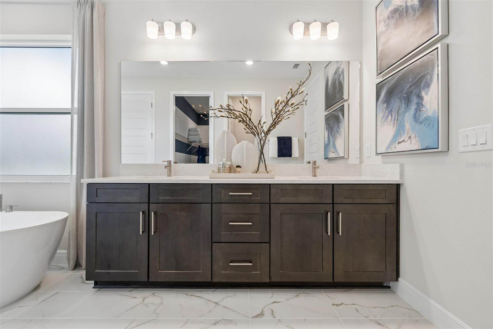 Image 17 of 59 For 9670 Crystal Isles Circle