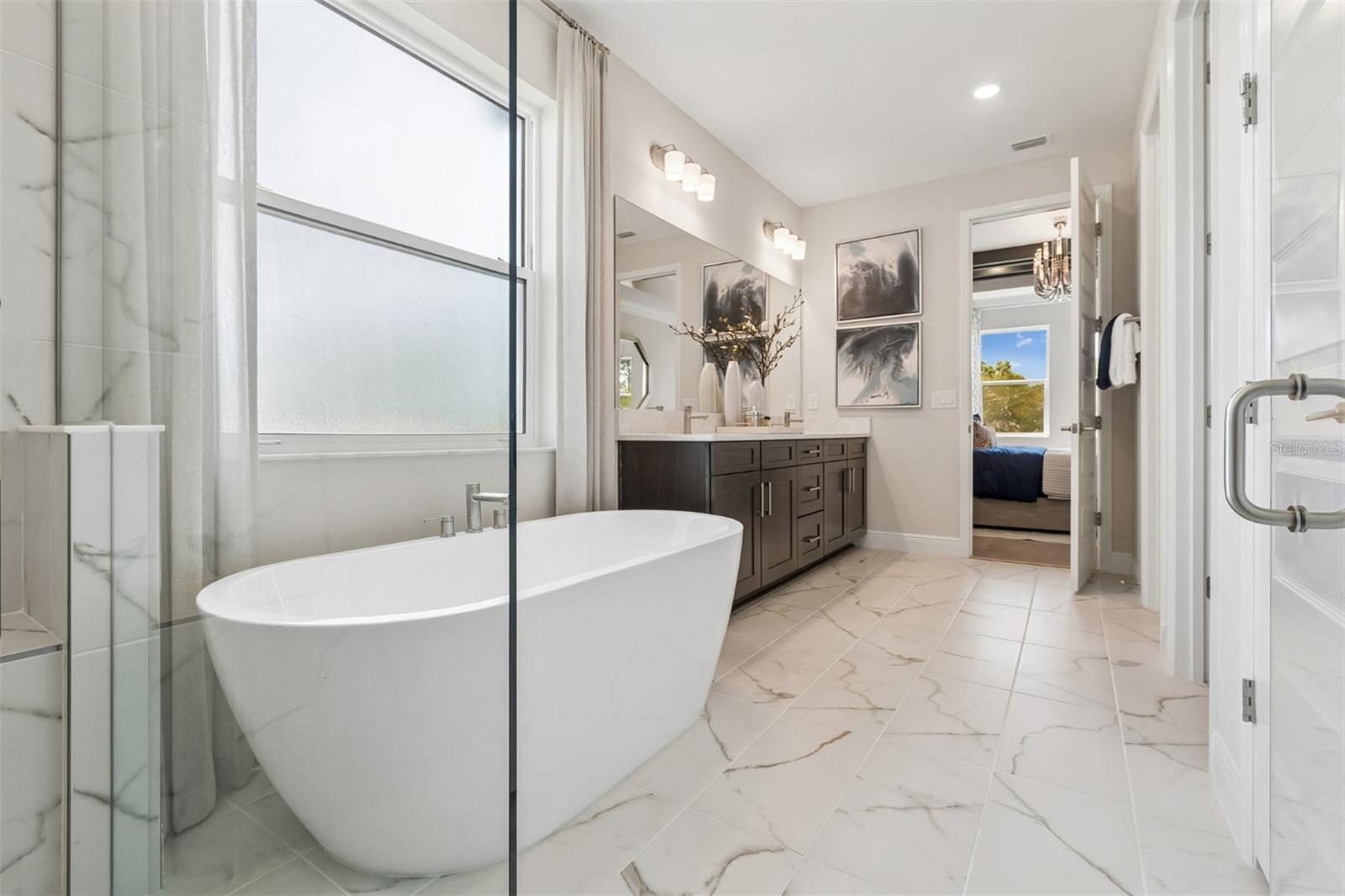 Image 19 of 59 For 9670 Crystal Isles Circle