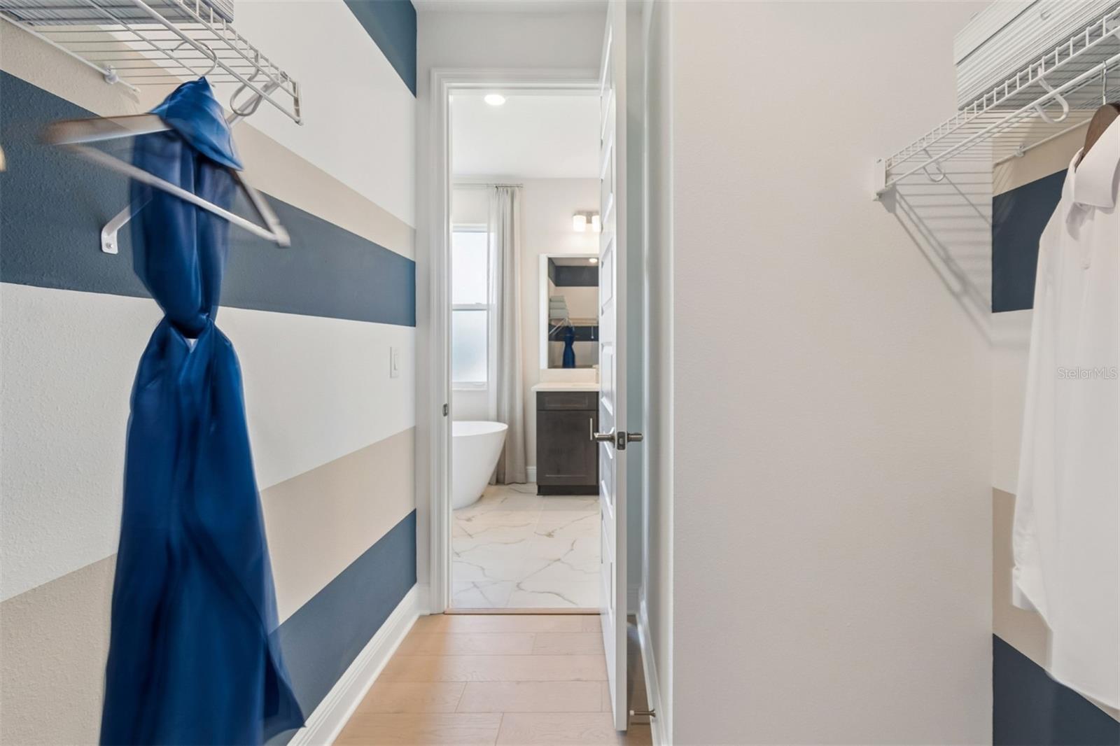 Image 22 of 59 For 9670 Crystal Isles Circle