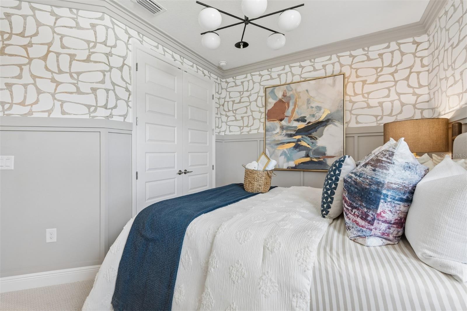 Image 24 of 59 For 9670 Crystal Isles Circle