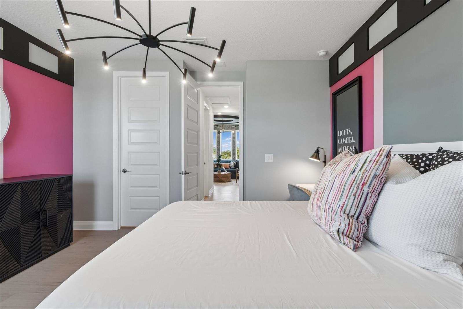 Image 40 of 59 For 9670 Crystal Isles Circle